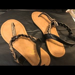 Comfy sandals for a charming night out
